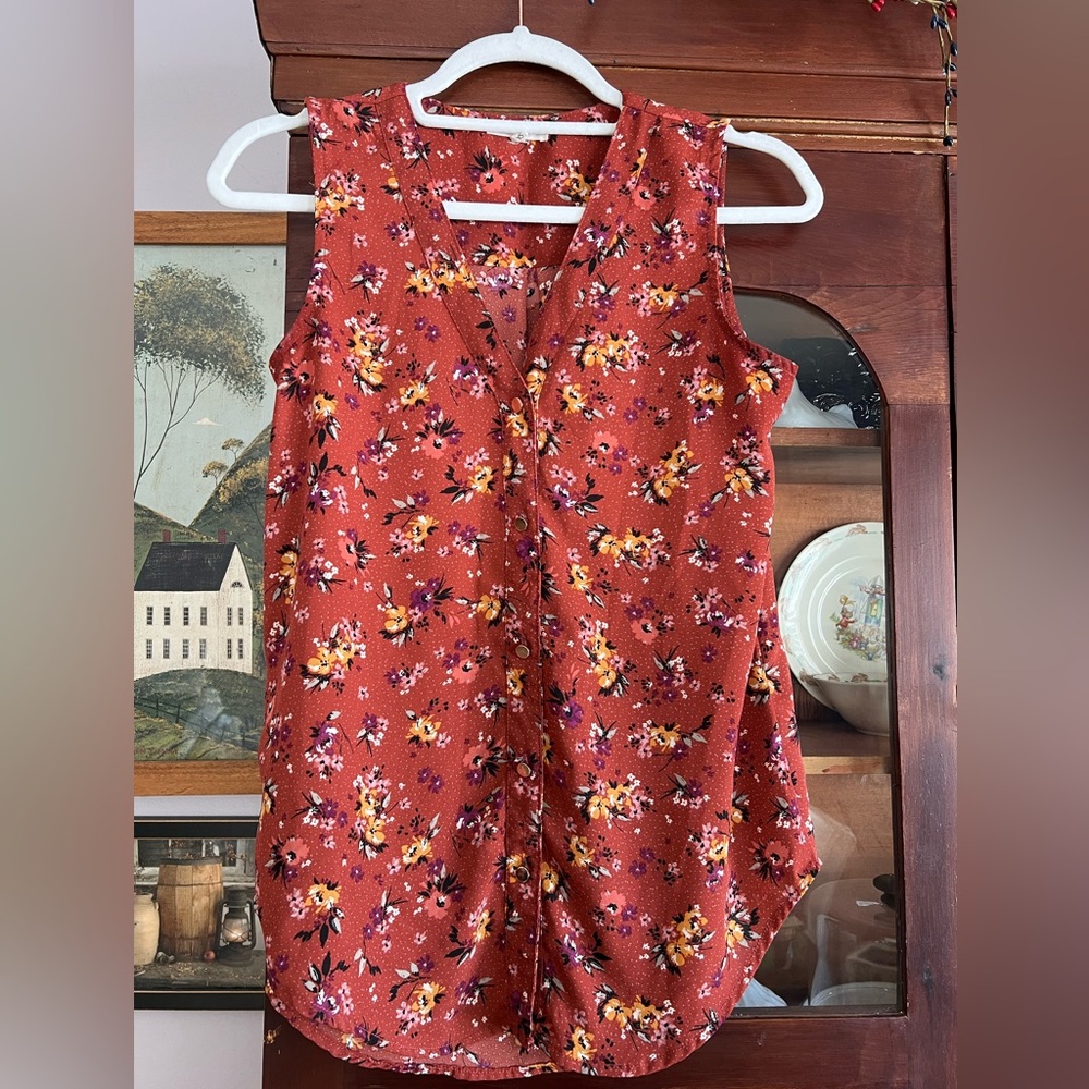 Ladies Maurice’s sleeveless floral print blouse size XS